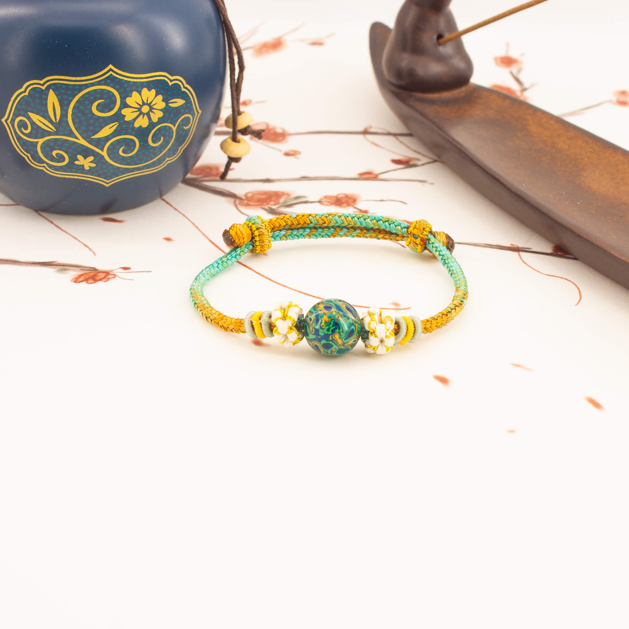 Urushi Amulet Bracelet - Lucky knot