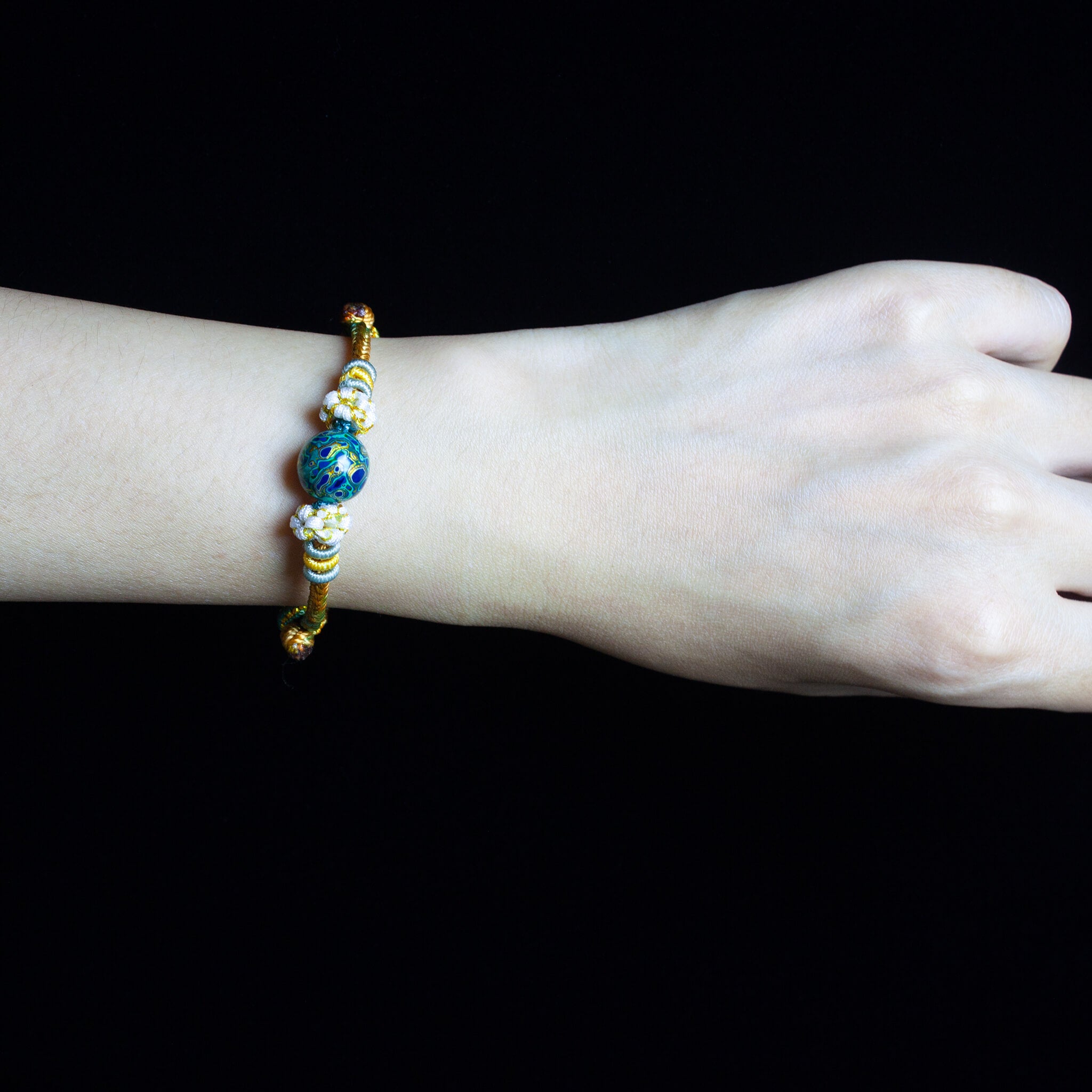 Urushi Amulet Bracelet - Lucky knot