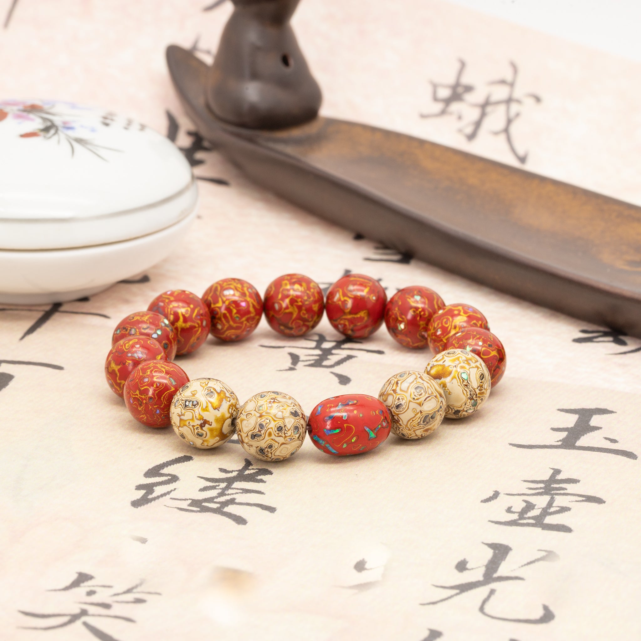 Crimson Elegance Bracelet（12mm）