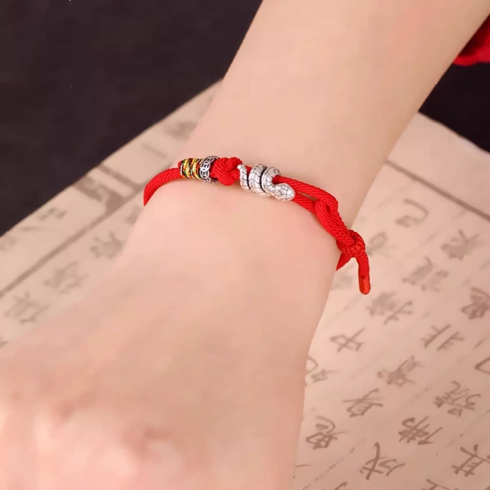 Pulsera de la suerte con amuleto de serpiente de plata de ley 925 con hilo rojo del Año de la Serpiente 