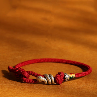 Pulsera de la suerte con amuleto de serpiente de plata de ley 925 con hilo rojo del Año de la Serpiente 