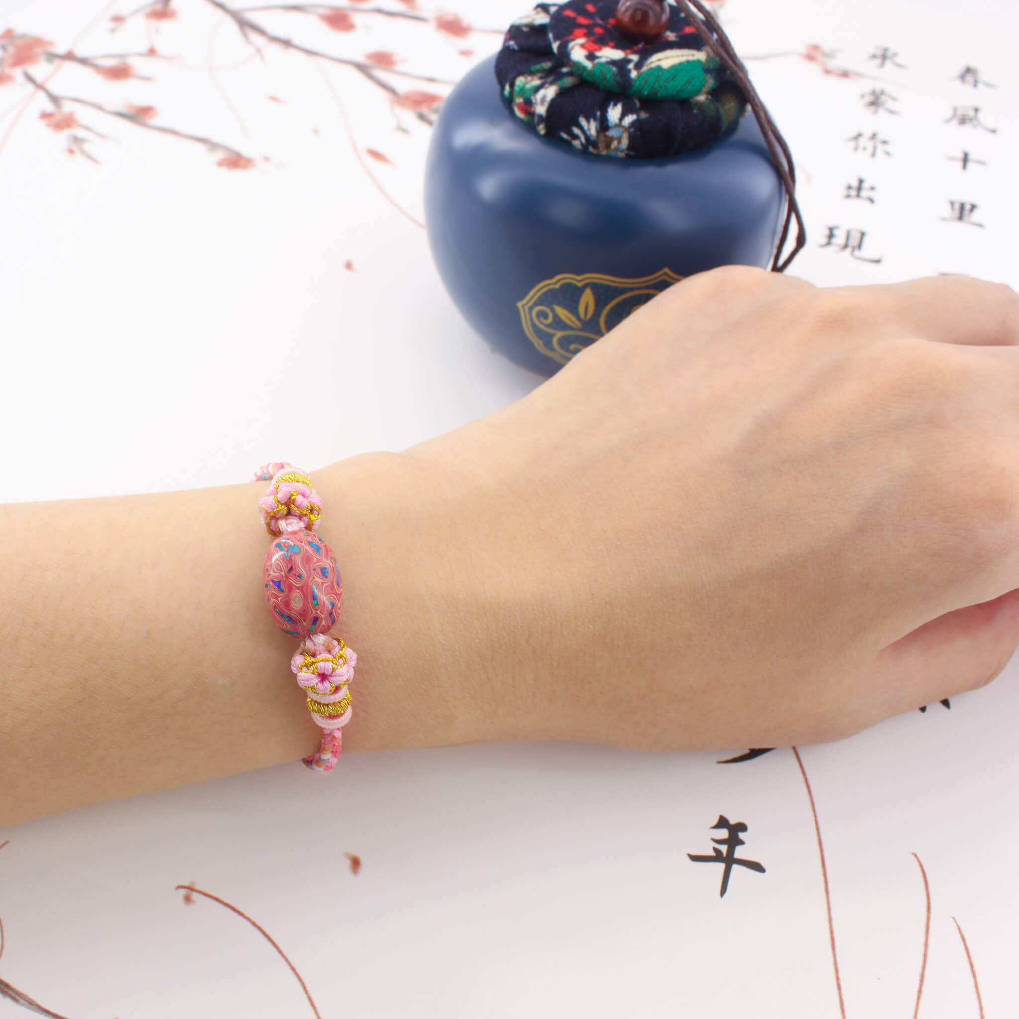 Urushi Amulet Bracelet - Lucky knot